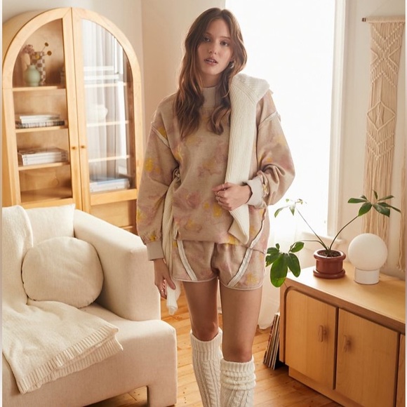 UO out from under seemed pullover sweatshirt - Picture 4 of 6